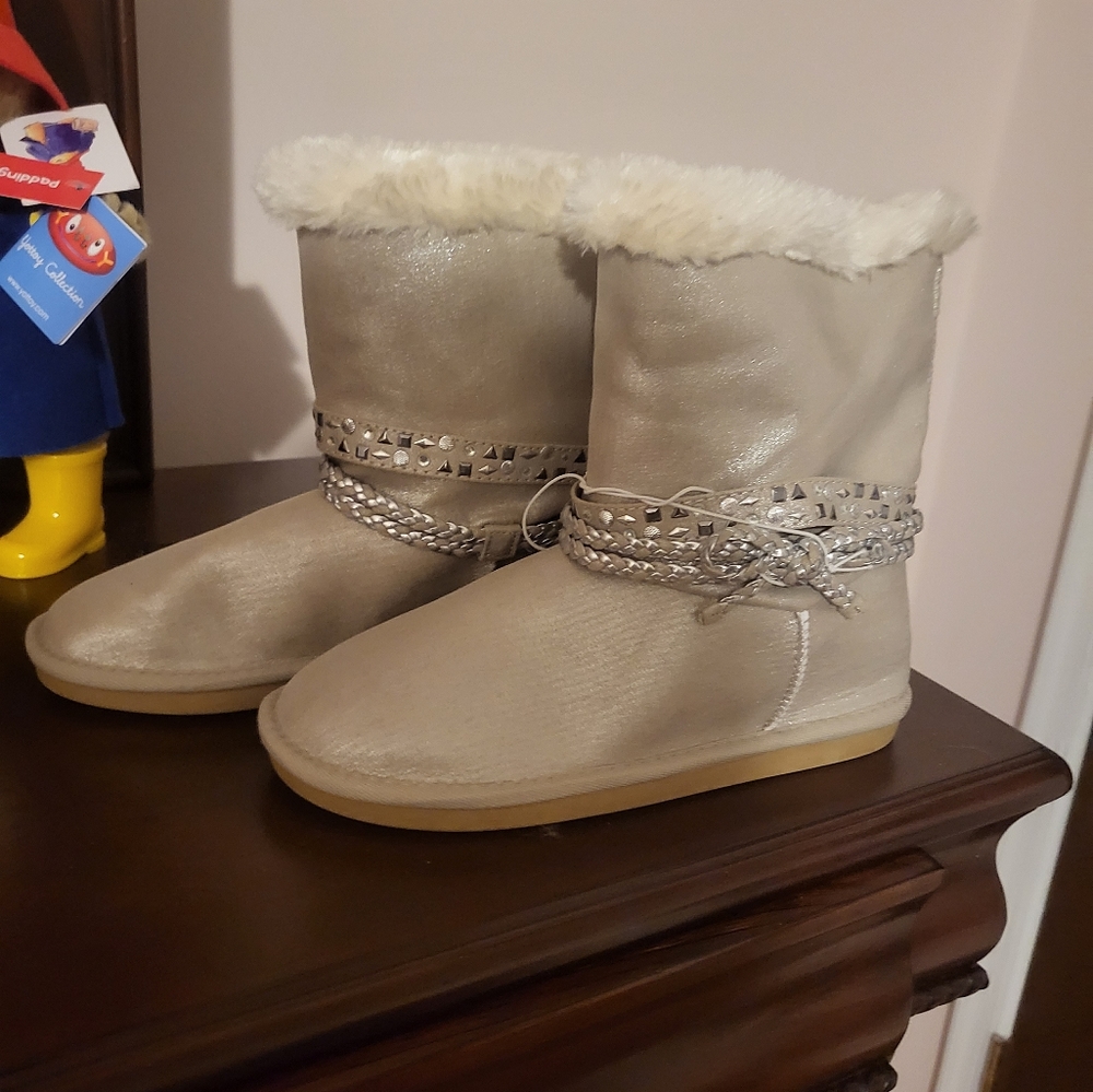 Size 6 boots children